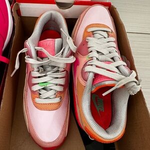 Nike Air Max 90 Bright Crimson Pure Platinum Sneakers CT3449 600 NIB
